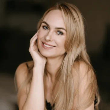 Sanne Akkerman Biography: Height, Partner, Net Worth, Children, Parents, Age, Instagram, Books, Nationality