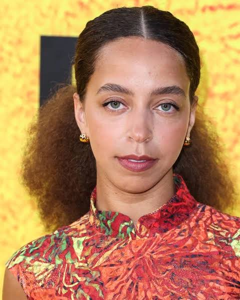 Hayley Law Biography: Ethnicity, Songs, Parents, Height, Age, Movies, Religion, Boyfriend, Net Worth