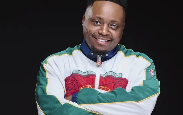 Kelvin Momo Biography: Age, Wife, Height, Net Worth, Parents, Songs, Albums & Career
