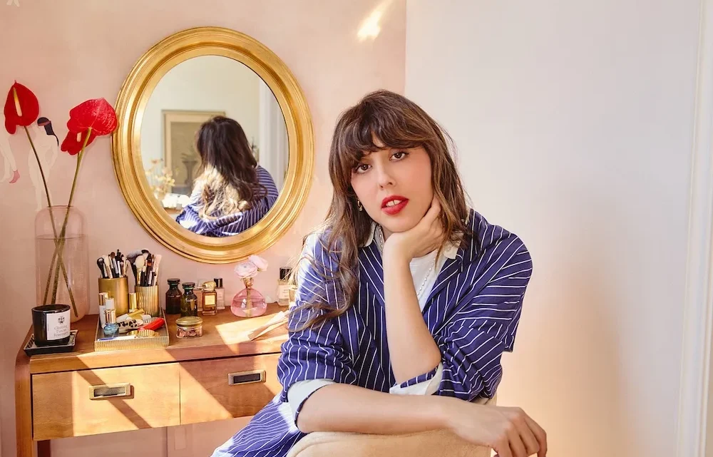 Violette Serrat Biography: Age, Partner, Kids, Height, Net Worth, Parents, Career, Beauty, Instagram