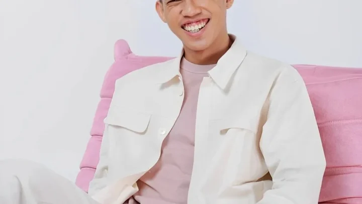 Zubir Khan Biography: Girlfriend, Age, Siblings, Parents, Height, Net Worth, Songs & Albums, Nationality, Facebook