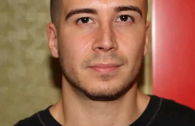 Vinny Guadagnino Biography: Ethnicity, Age, Girlfriend, Awards, Books, Height, Net Worth, Movies