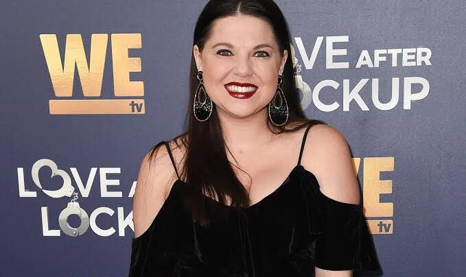 Amy Duggar Biography: Ethnicity, Spouse, Height, Net Worth, Books, Age, Religion, Books, Children