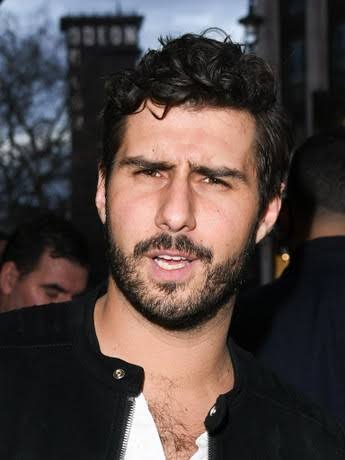 Alik Alfus Biography: Height, Ethnicity, Parents, Instagram, Net Worth, Age, Fashion Brand, Girlfriend, Awards