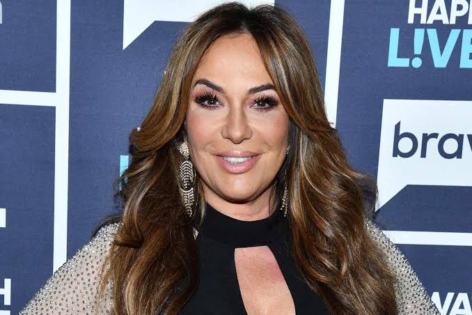 Barbara K Biography: Husband, Ethnicity, Books, Awards, Height, Son, Net Worth, Age, Parents