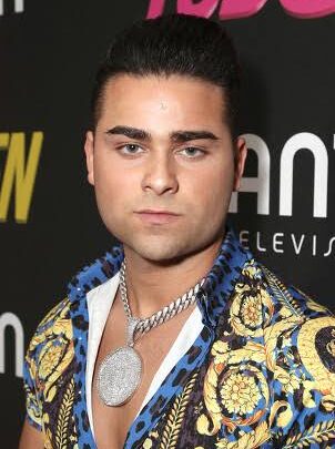 Coby Persin Biography: YouTube, Ethnicity, Height, Net Worth, Girlfriend, Age, Runway, Parents