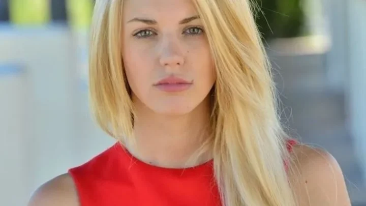 Blake Eden Biography: Age, Net Worth, Parents, Height, Boyfriend, Career, Penthouse Pet, Instagram