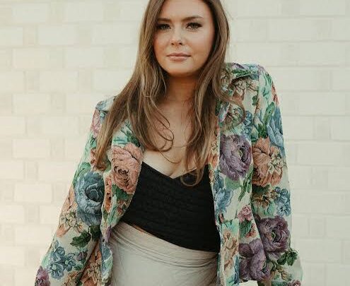 Alexa Moffett Biography: Height, Sister, YouTube, TV Shows, Ethnicity, Age, Boyfriend, Net Worth