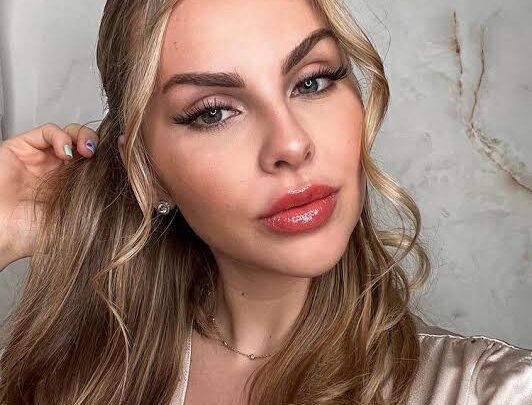 Jana Hrmová Biography: Instagram, Age, Parents, YouTube, Height, Net Worth, Boyfriend, TV Shows