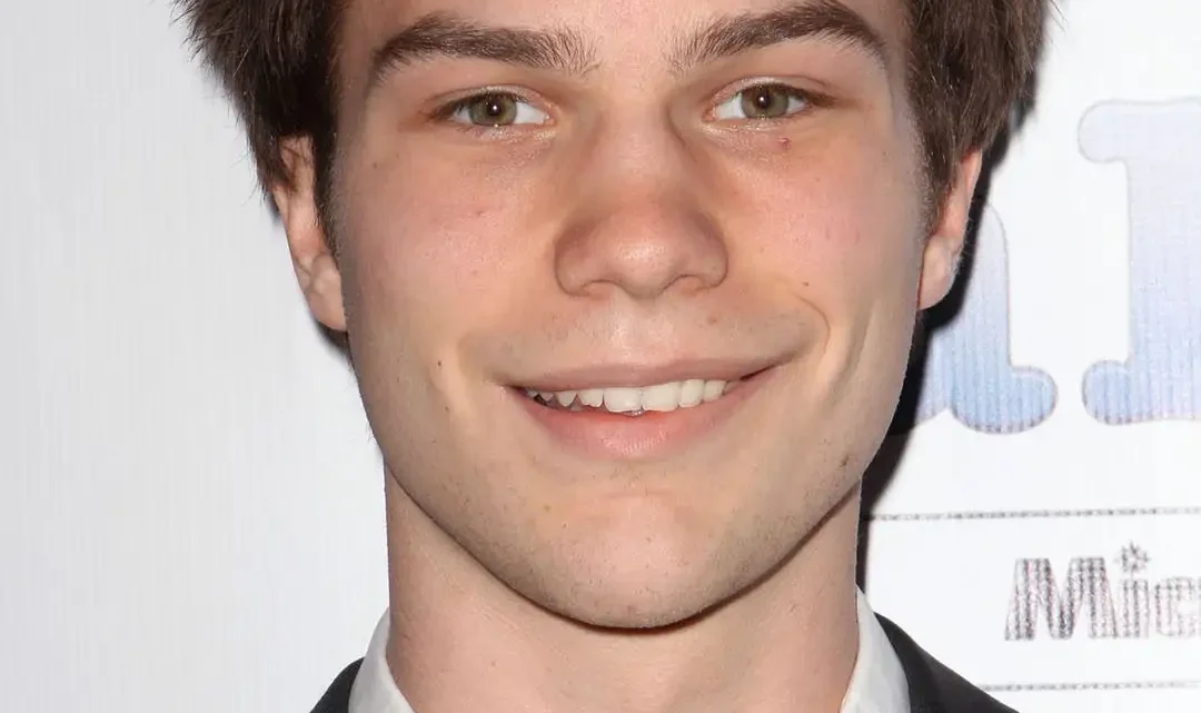 Nick Krause Biography: Age, Net Worth, Films, Sister, Parents, Career, Songs, Height, Wife