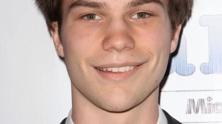 Nick Krause Biography: Age, Net Worth, Films, Sister, Parents, Career, Songs, Height, Wife