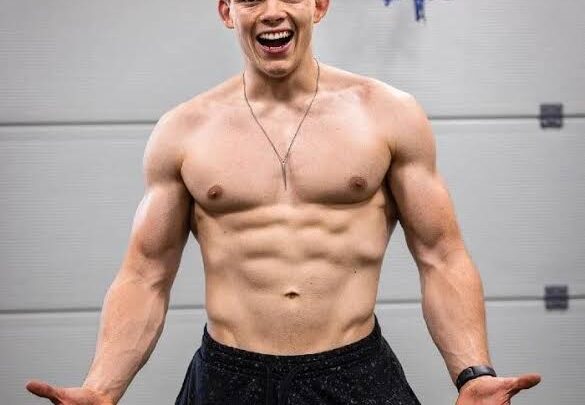Stan Browney Biography: Height, Net Worth, Age, Girlfriend, Siblings, Parents, TikTok, YouTube, Fitness Career
