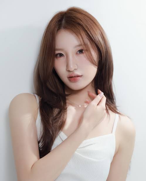 Serin Kong Biography: Boyfriend, TikTok, Age, Height, Ethnicity, Parents, Net Worth