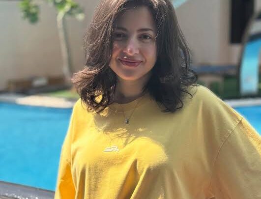 Mona Farouk Biography: Age, Net Worth, Boyfriend, Parents, Films, TV Shows, Career, Height