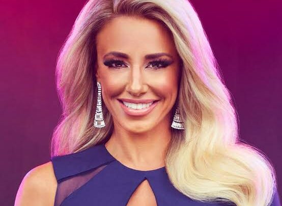 Danielle Cabral Biography: Ethnicity, Parents, Height, Net Worth, Children, TV Shows, Age, Husband