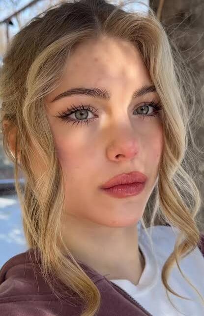 Stefanie Price Biography: Religion, Instagram, Net Worth, Height, Boyfriend, Ethnicity, Parents, Age, TikTok