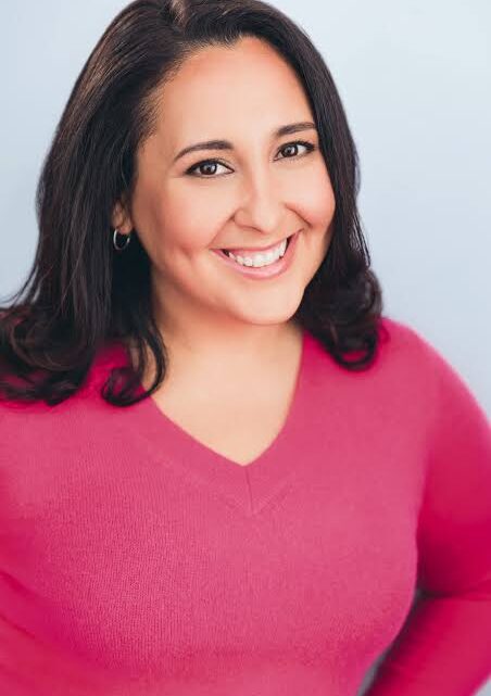 Robyn Schall Biography: Boyfriend, Ethnicity, Movies, Net Worth, Age, Children, Religion, TV Shows