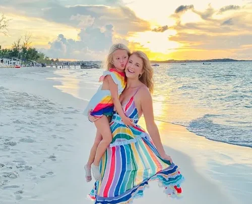 Rachel Pitzel Biography: Age, Husband, Net Worth, Parents, Height, Children, Blog, Instagram