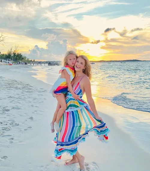 Rachel Pitzel Biography: Age, Husband, Net Worth, Parents, Height, Children, Blog, Instagram
