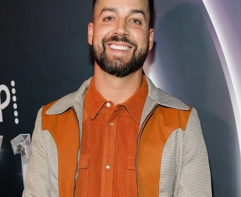 John Crist Biography: Children, Height, Religion, Net Worth, Books, Girlfriend, Ethnicity, Net Worth, Religion