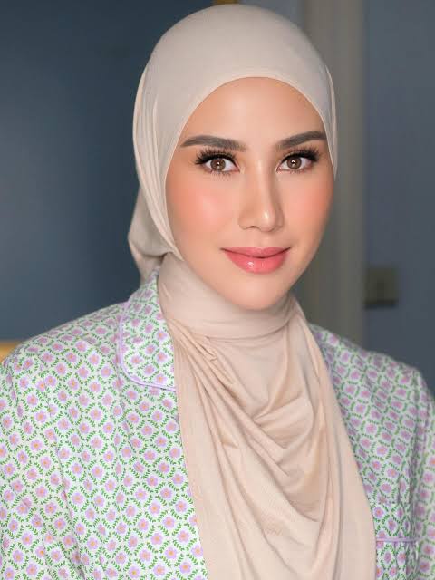 Raffi Ahmad’s sister, Syahnaz Sadiqah Biography: Age, Husband, Children, Net Worth, Parents, Height, Movies, TV Shows