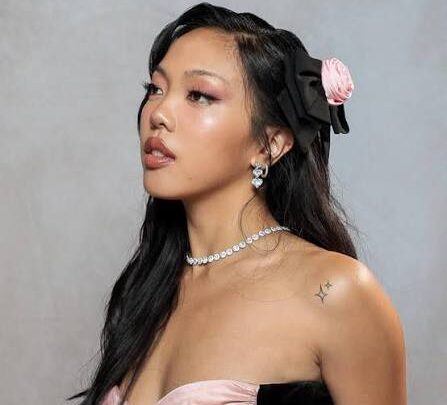 Nava Rose Biography: Net Worth, Age, Ex-Boyfriend, Siblings, Parents, Height, Instagram, DIY Fashion