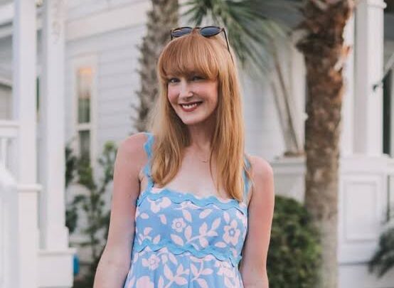 Kelly Larkin Biography: Age, Net Worth, Husband, Kids, Height, Career, Blog, Lifestyle