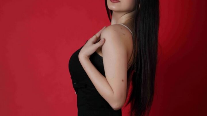 Hanin Dweik Biography: Age, Net Worth, Parents, Height, Boyfriend, TikTok, Instagram