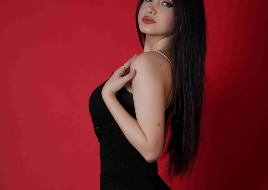 Hanin Dweik Biography: Age, Net Worth, Parents, Height, Boyfriend, TikTok, Instagram