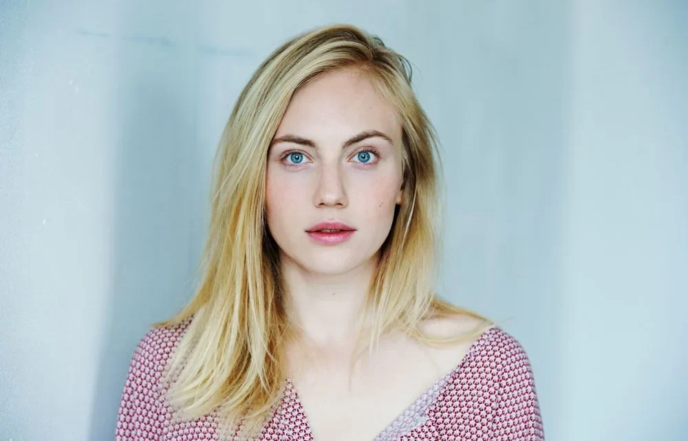 Elisa Schlott Biography: Age, Height, Net Worth, Parents, Movies & TV Shows, Awards, Husband