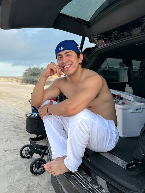 Sebastián Santoyo Biography: Age, Height, Net Worth, Parents, YouTube, Instagram, Partner