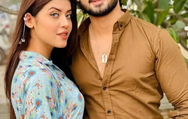 Mujtaba Lakhani Biography: Age, Height, Net Worth, Parents, TikTok, Ex-Wife, Career