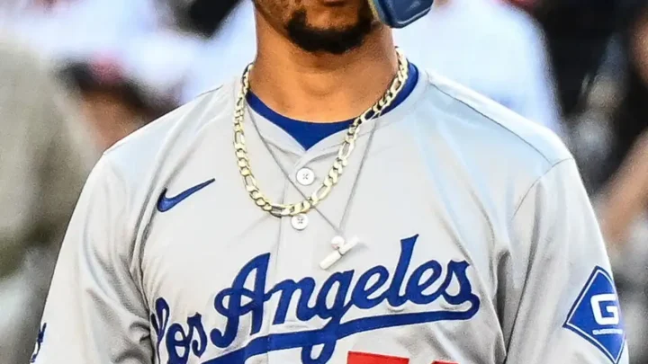 Mookie Betts Biography: Ethnicity, Awards, Height, Children, Age, Net Worth, Parents, Instagram