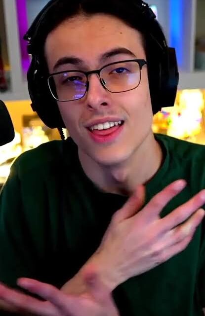 HaloBT Biography: Awards, Girlfriend, Height, YouTube, Ethnicity, Age, Parents, Net Worth