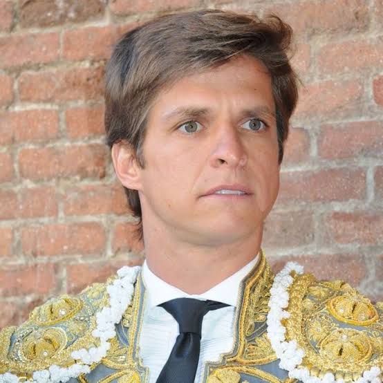 El Juli Biography: Children, Height, Ethnicity, Bull Fights, Net Worth, Parents, Age, Wife, Religion, Awards