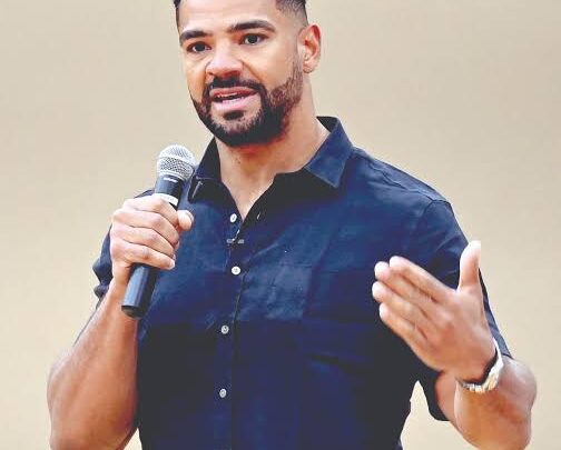Clay Harbor Biography: Age, Height, Net Worth, Instagram, Siblings, Parents, Girlfriend, NFL Career