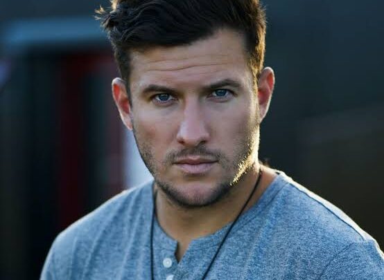Devin Walker Biography: Girlfriend, Age, Net Worth, TV Shows, Siblings, Parents, Height, TikTok, YouTube