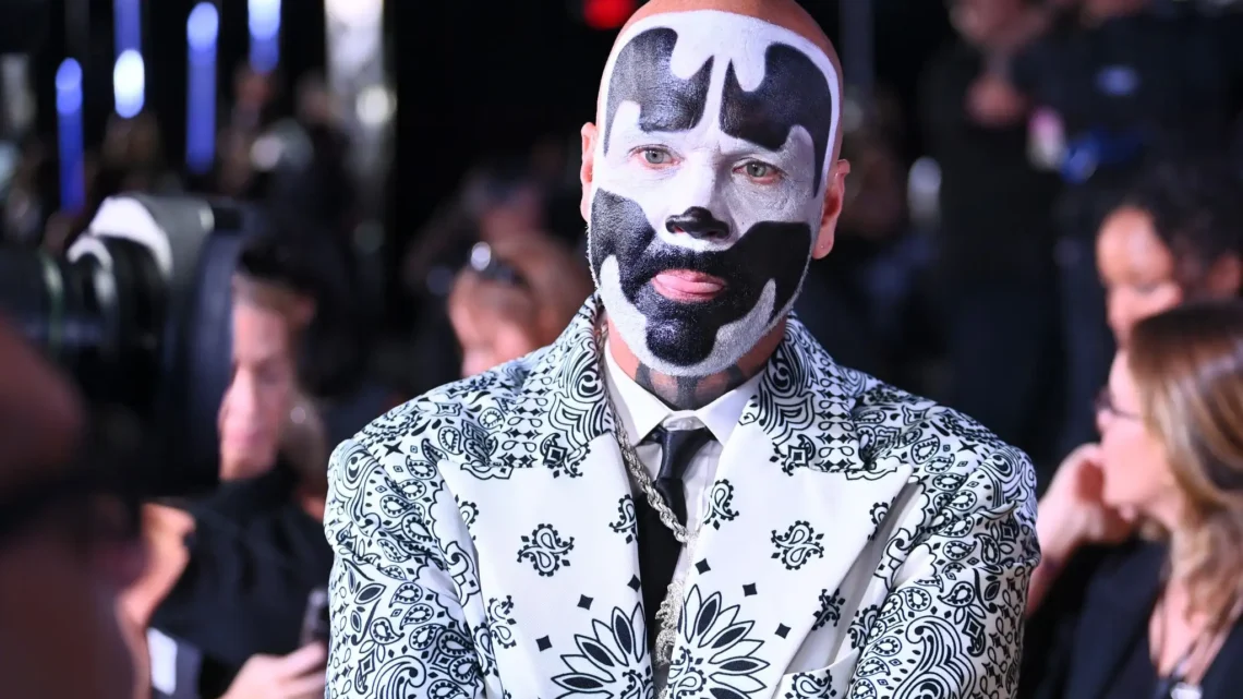 Shaggy 2 Dope Biography: Age, Net Worth, Height, Wife, Kids, Albums, Career, Real Name