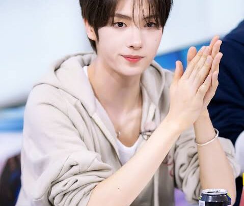 Shin Sajang Biography: Ethnicity, Parents, Instagram, Net Worth, Height, Age, Parents, TikTok
