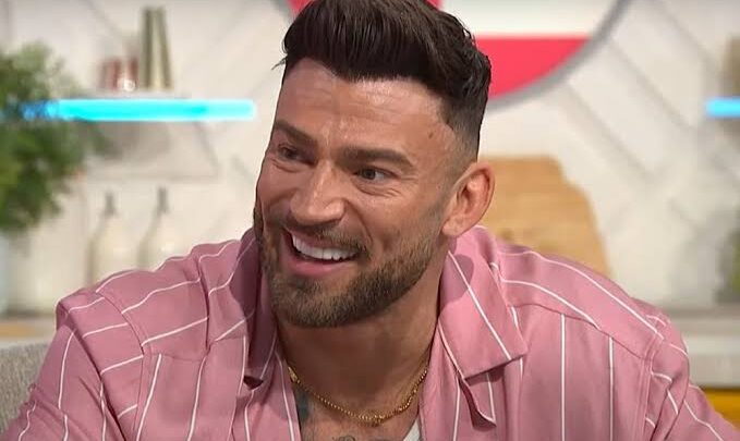 Jake Quickenden Biography: Age, Net Worth, X Factor, Wife, Children, Siblings, Parents, Height, Instagram, Songs, TV Shows