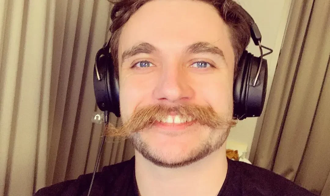 Crayator Biography: Age, Net Worth, Height, Girlfriend, YouTube, Fortnite, Career