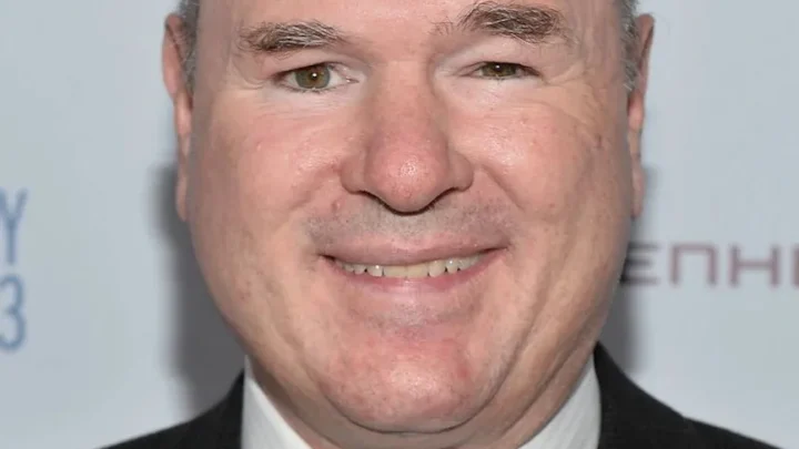 Larry Miller Biography: Age, Net Worth, Height, Wife, Kids, Movies, TV Shows, Career