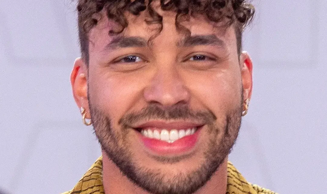Prince Royce Biography: Age, Net Worth, Height, Ex-Wife, Albums, Songs, Career, Real Name