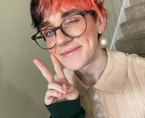 Kaden Fumblebottom Biography: Age, Net Worth, Height, Girlfriend, YouTube, Roblox, Career