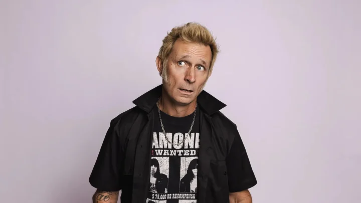 Mike Dirnt Biography: Age, Net Worth, Height, Wife, Kids, Albums, Career, Real Name