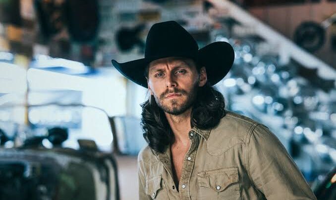 Warren Zeiders Biography: Age, Net Worth, Height, Albums, Songs, Career, Real Name, Partner