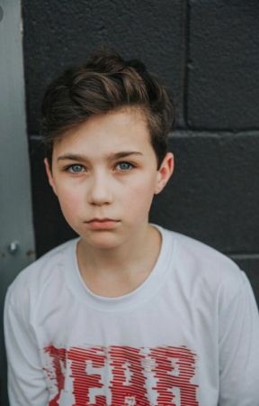 Hunter Rowland’s brother, Ashton Rowland Biography: Age, Net Worth, Height, Brothers, Mother, Instagram, Career