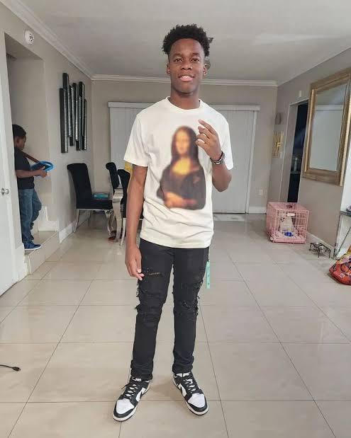 Ahzee Damis Biography: Age, Net Worth, Height, Girlfriend, Brothers, Parents, YouTube, Career