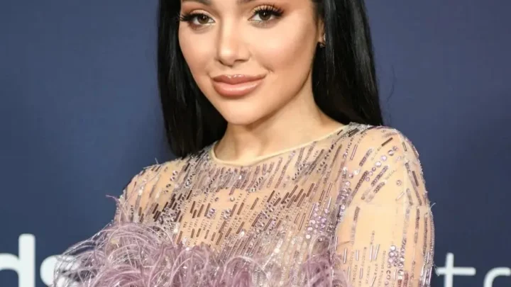 Gabi DeMartino Biography: Age, Net Worth, Height, Ex-Fiancé, Siblings, YouTube, Career