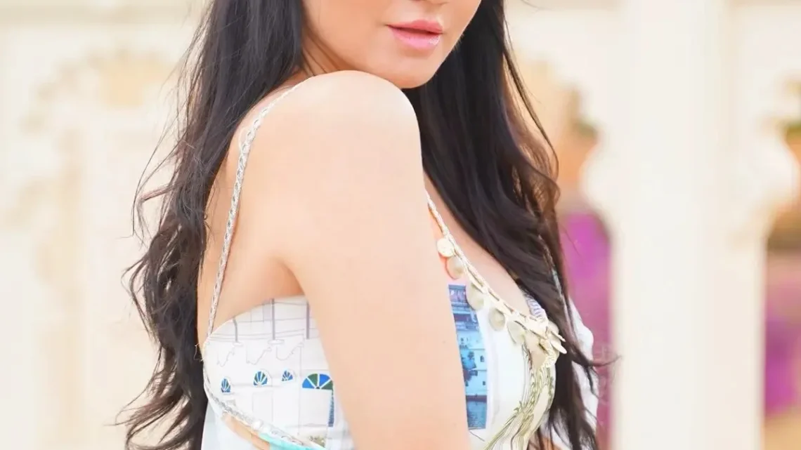 Amy Aela Biography: Age, Height, Movies, Ethnicity, Parents, Instagram, Religion, Net Worth, Boyfriend